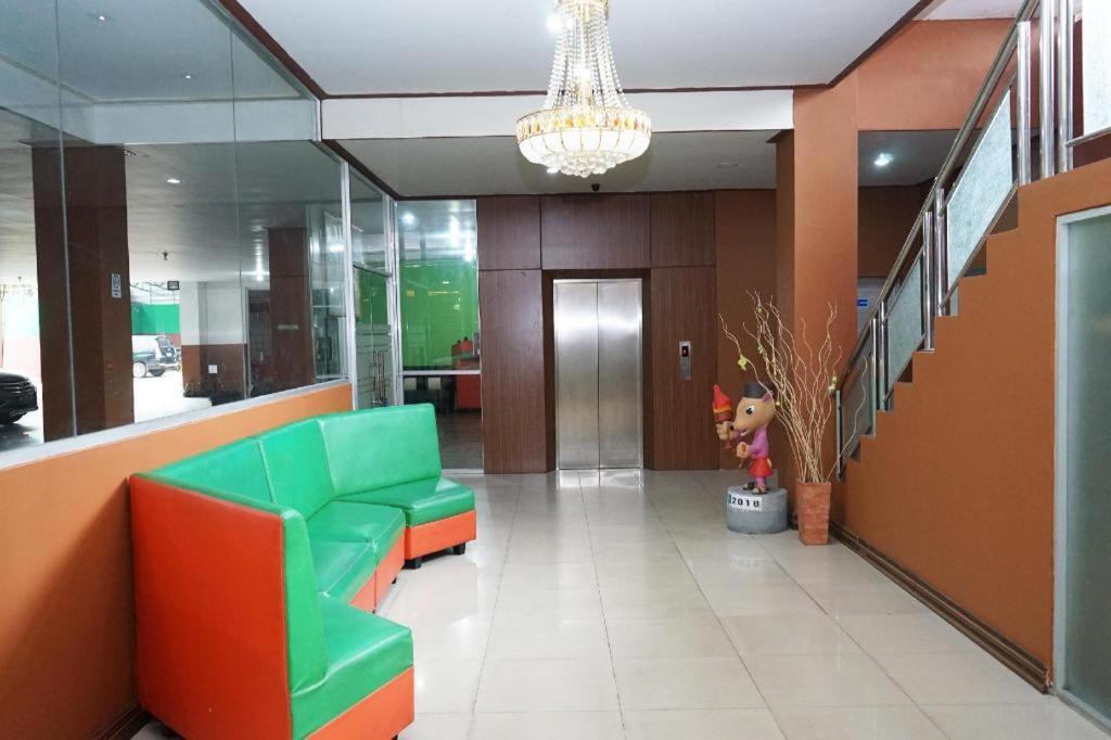 Grand Vella Hotel Пангкалпинанг Екстериор снимка